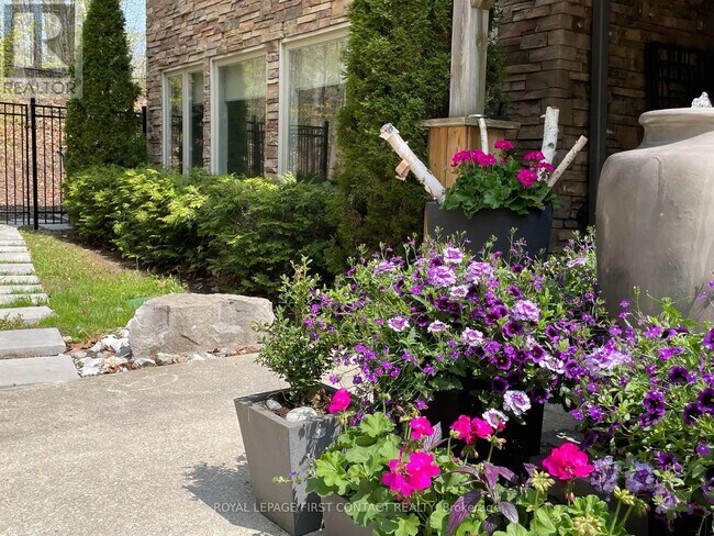 Building Photo - 52 Pine Ridge Trail