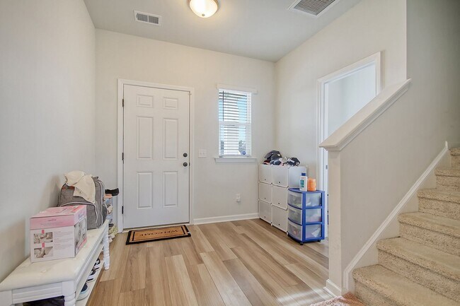 Foto del edificio - Spacious Moncks Corner Home