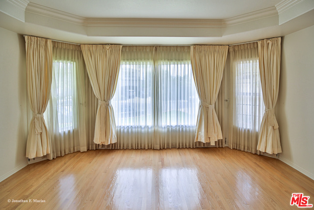Foto del edificio - 6427 Hedding St