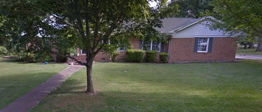 Primary Photo - 302 Massey Ln