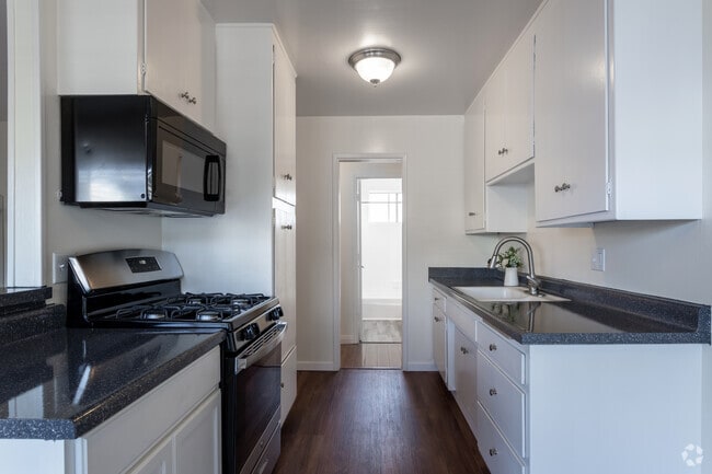 Interior Photo - Torrance Gardens
