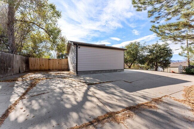 Building Photo - 9560 W 38th Ave