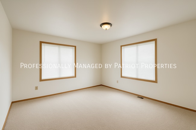 Foto del edificio - 2285 S Thompson Dr