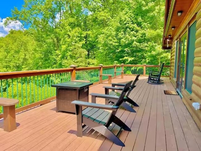 Foto del edificio - 966 Gibson Rd