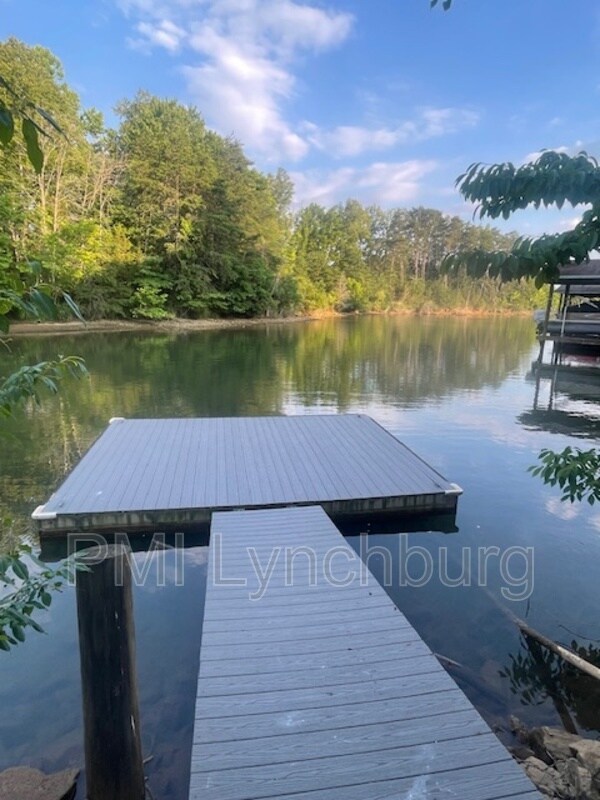 Building Photo - 381 Browns Point Dr