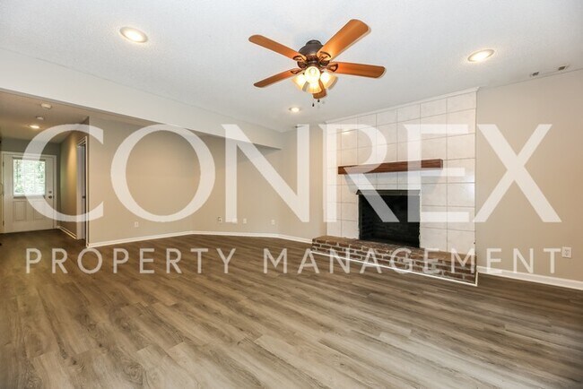 Building Photo - Beautiful Brick 4 Bedroom Ranch
