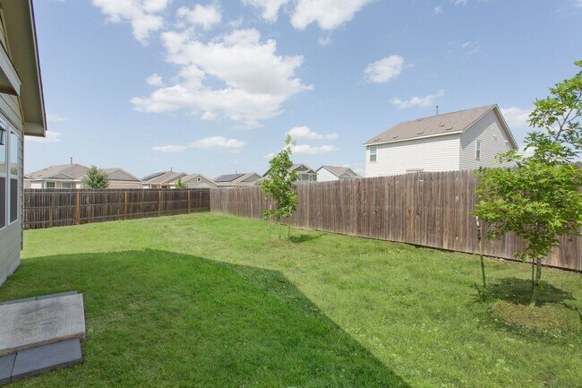 Building Photo - Beautiful 4 bedroom home in Rosillo Creek!...