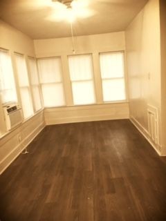 Foto del edificio - 350 Highway 105 E