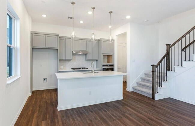 Foto del edificio - Luxury Townhome in Legends Crossing