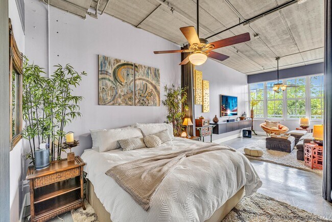 Foto del edificio - 425 N Andrews Ave