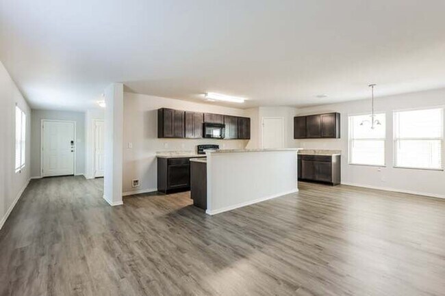 Foto del edificio - 5314 Freshwater Way