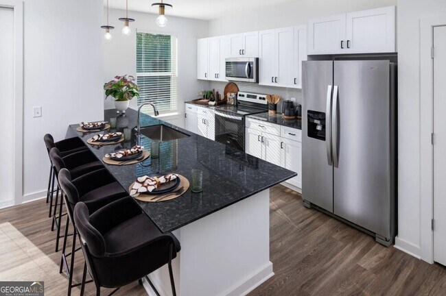 Foto del edificio - 5617 Oak St