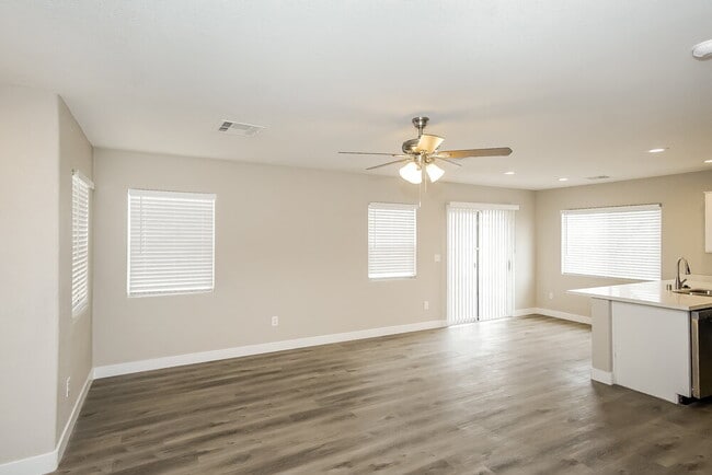 Building Photo - 9328 Malaya Garnet Ct