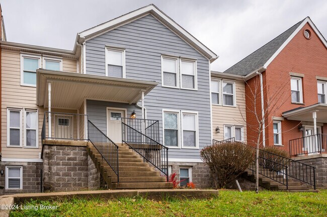 Building Photo - 1301 S 28th St