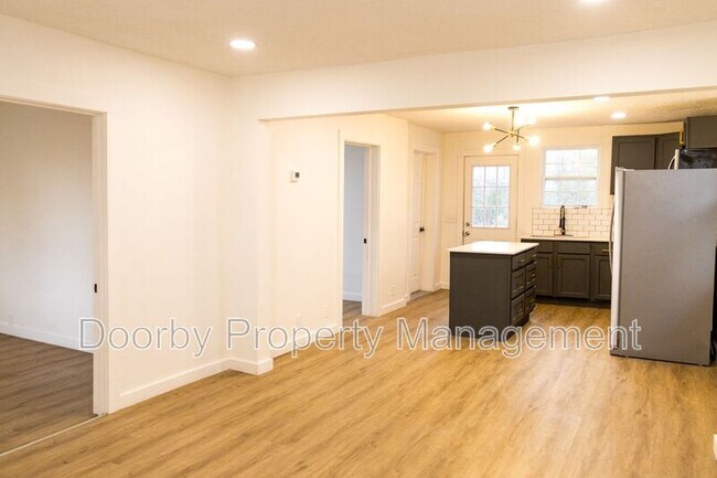 Building Photo - 4019 6th Ave