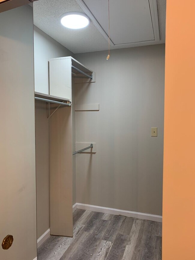 Foto del edificio - Cozy Living on a quiet cul de sac.