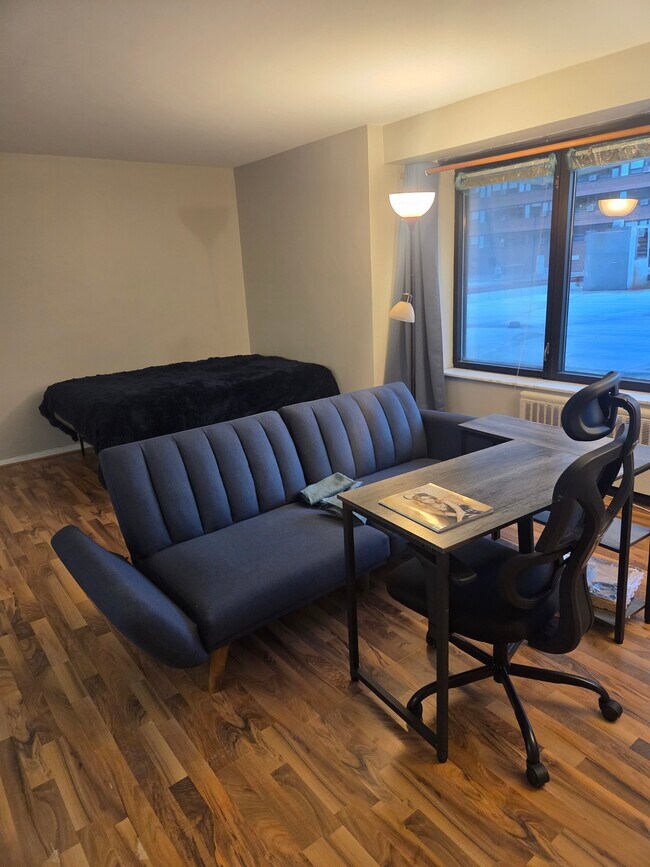 Foto del edificio - 3100 N Lake Shore Dr