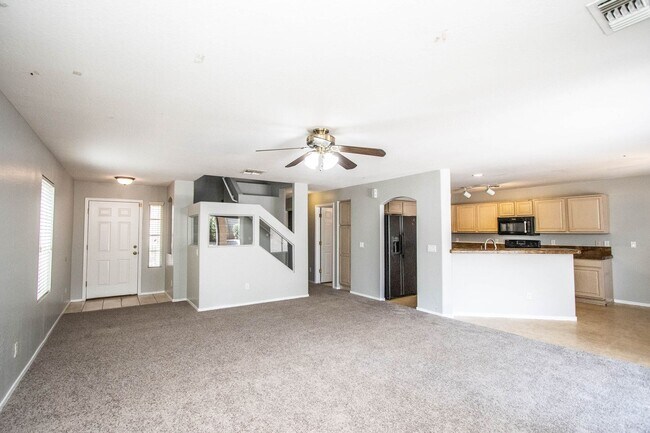 Building Photo - Welcome to this beautiful 4 bedroom, 3 bat...