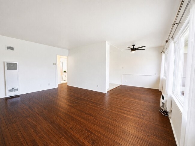 Building Photo - 4014 Perlita Ave