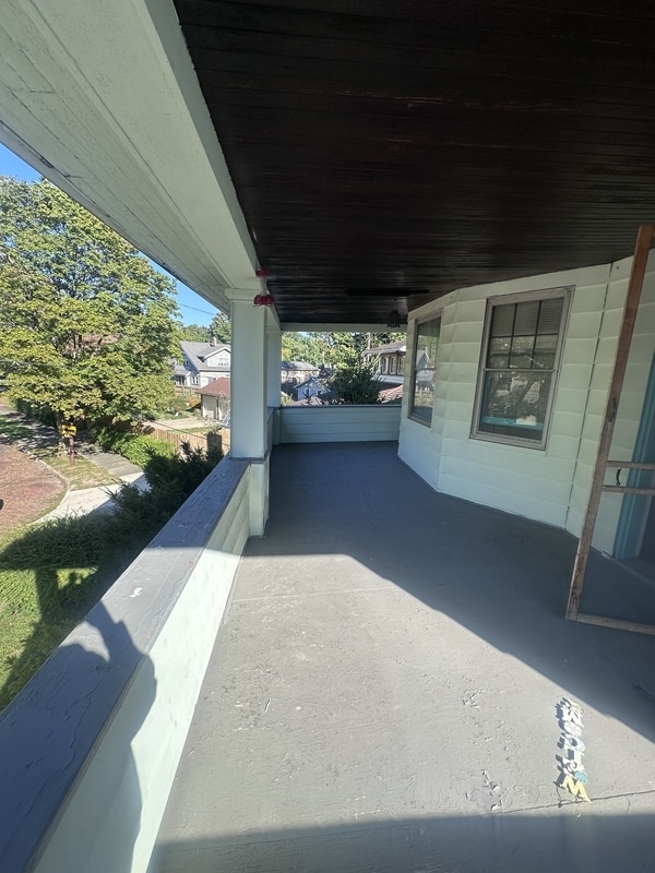 Building Photo - 10323 Linnet Ave
