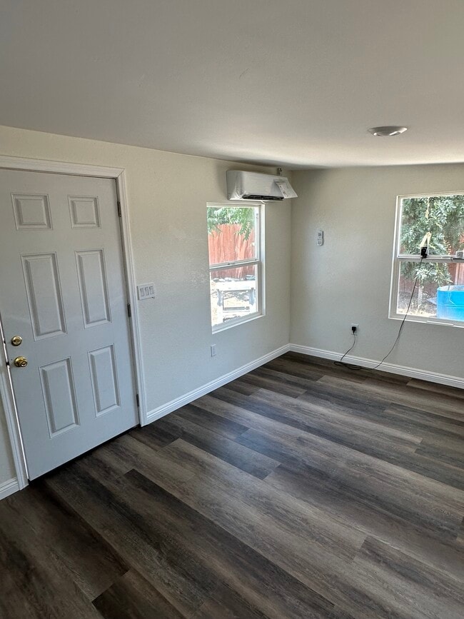 Building Photo - 509 Beardsley Ave