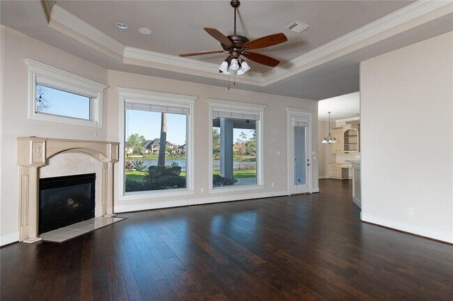 Building Photo - 25702 Golden Bell Dr