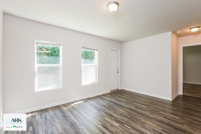 Building Photo - 208 Saddle Brooke Trce