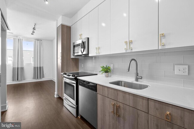 Foto del edificio - 145 Riverhaven Dr