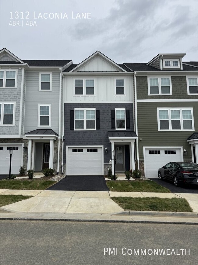 Building Photo - 4 bed 3.5 bath New Build Townhouse (Availa...