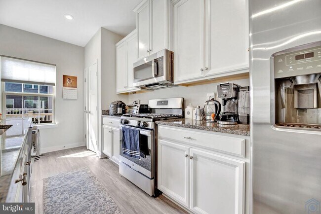 Foto del edificio - 14737 Earl Mitchell Ave
