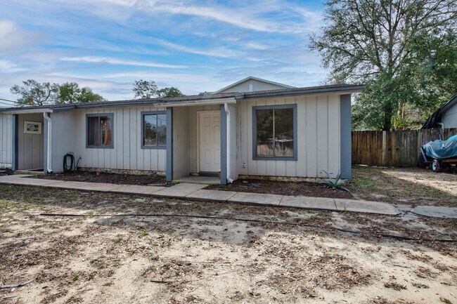 Foto del edificio - 131 Bayou View Dr