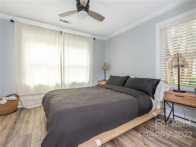 Foto del edificio - 2812 Mayflower Rd