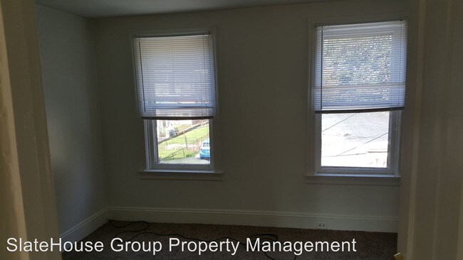 Foto del edificio - 112 Reo Ave