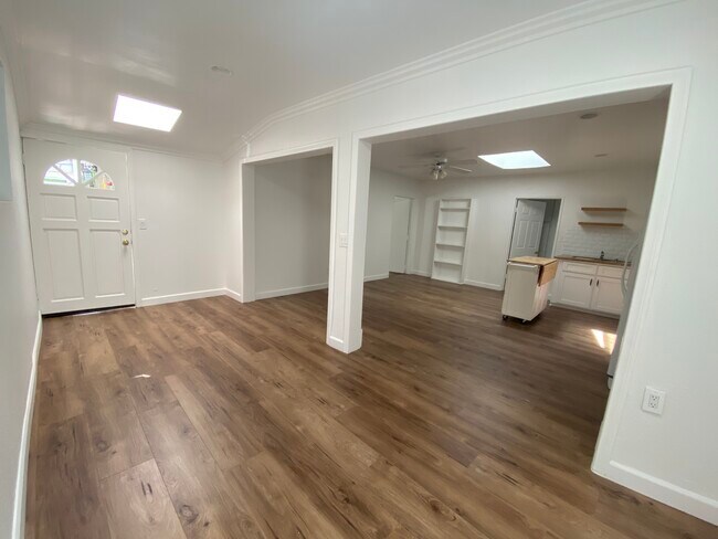 Foto del edificio - 1611 N Hoover St