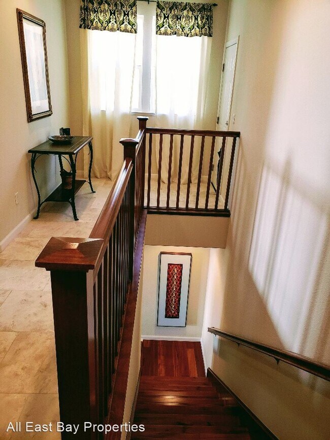 Foto del edificio - 4 br, 2.5 bath House - 6271 Rocky Point Ct.