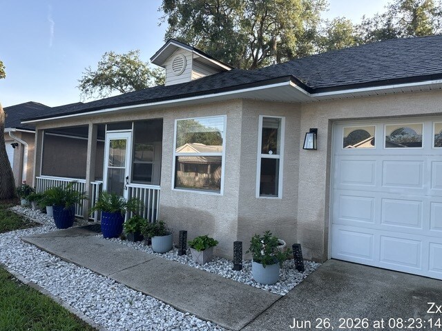 Building Photo - 405 Mango Cir