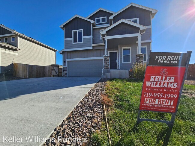 Foto del edificio - 4 br, 3 bath House - 6679 Weiser Dr