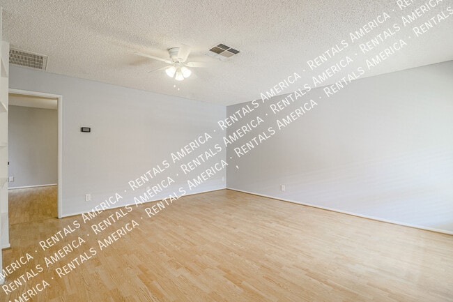 Foto del edificio - 195 N Cottonwood St