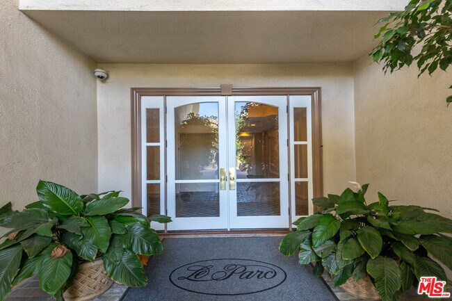 Building Photo - 10122 Empyrean Way