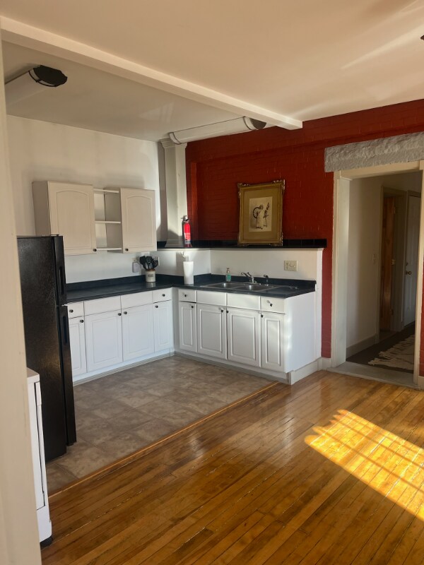 Foto principal - 28 Bates St