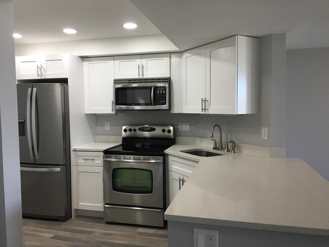 Building Photo - 2400 Presidential Way