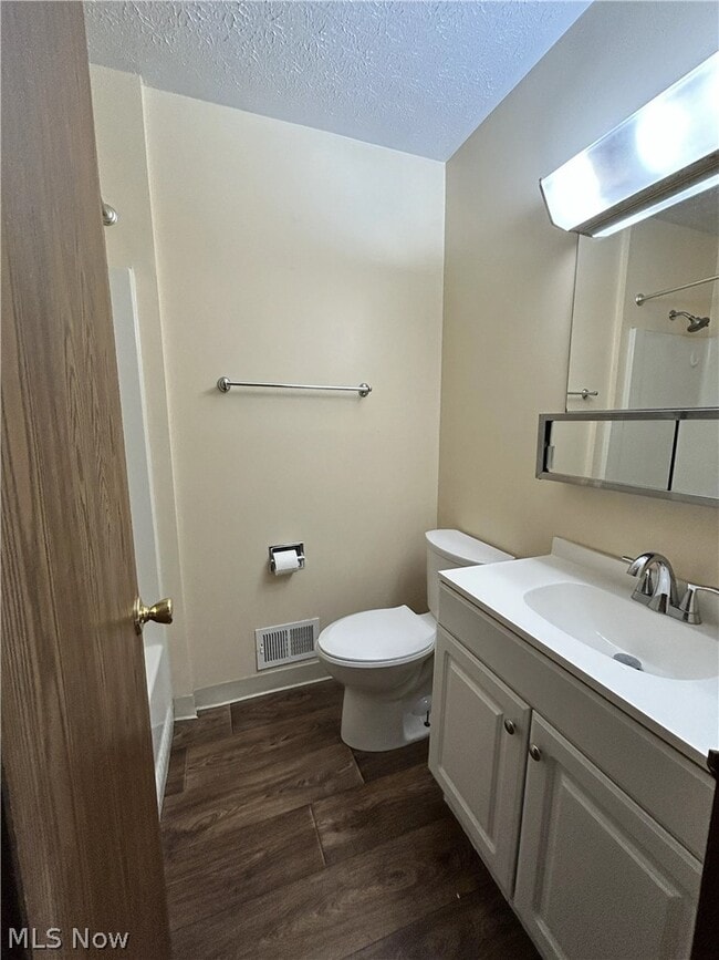 Building Photo - 133 Orchard Dr