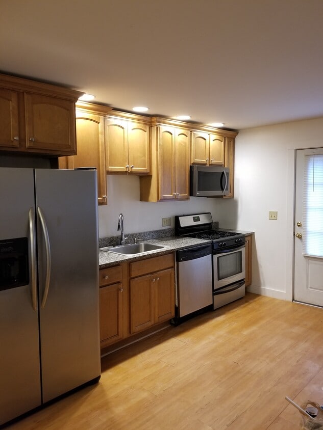 Primary Photo - 2864 Fort Bridgman Rd