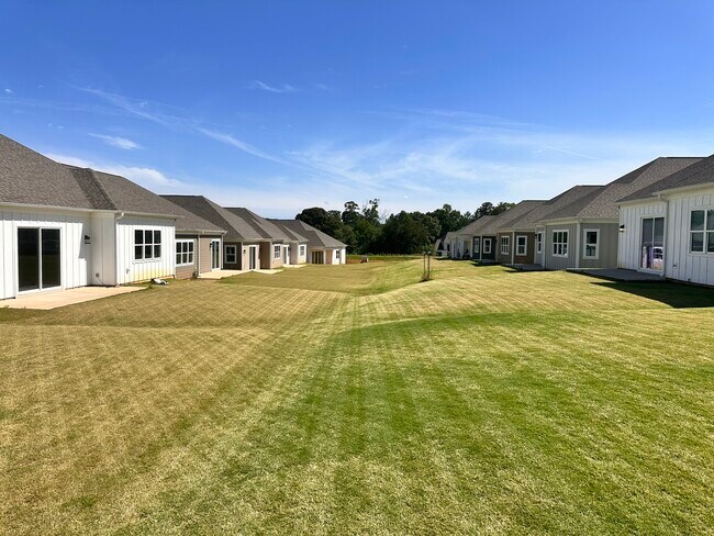 Building Photo - 4721 Anise Cir