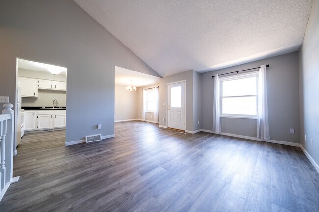 Foto del edificio - 4108 S Meadowlark Rd