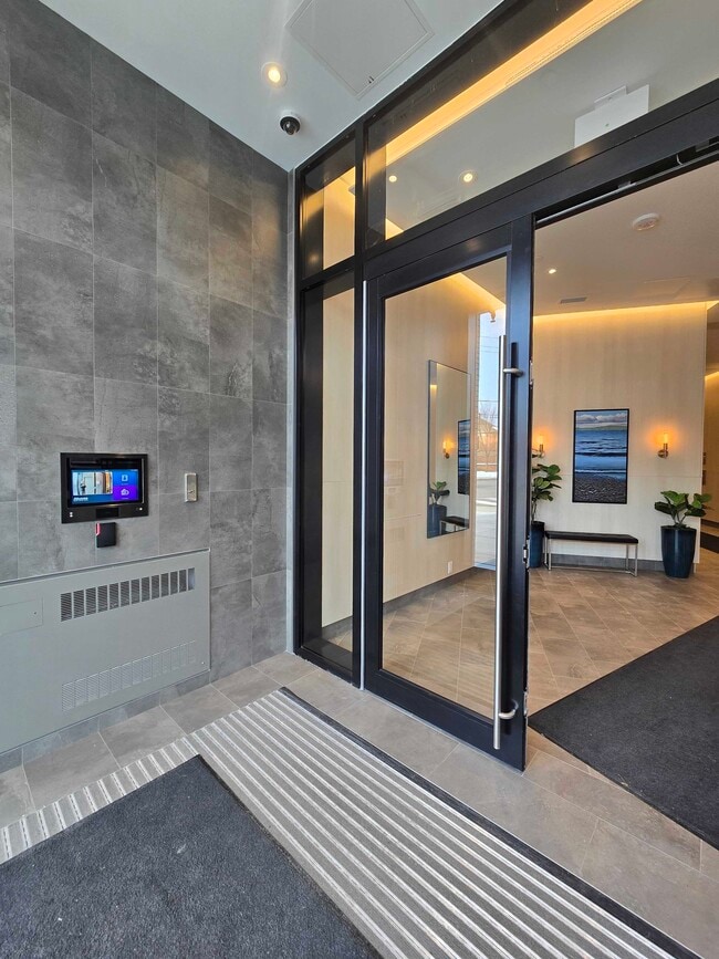 Photo du bâtiment - 2 Manderley Dr