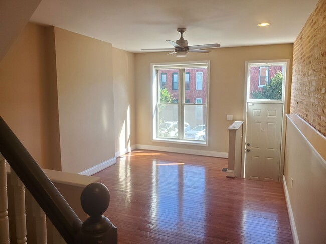 Foto del edificio - Charming 3Bd/2.5Bth Row TH in  Baltimore P...