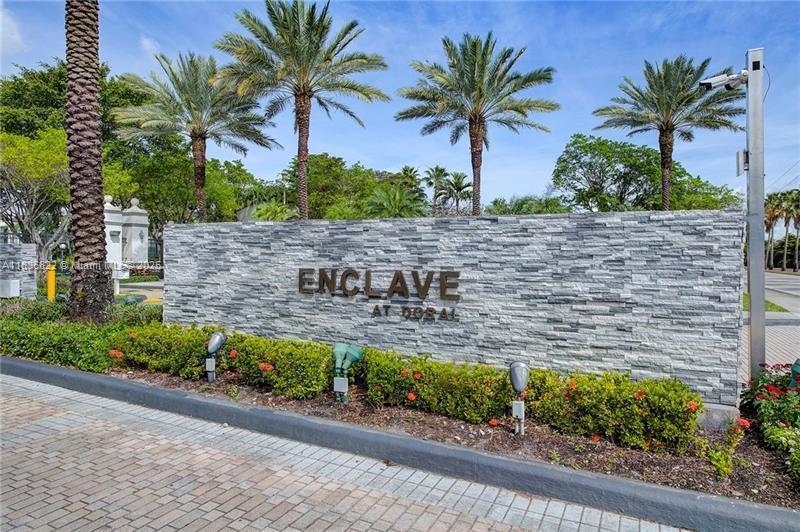 Foto principal - 4320 NW 107th Ave