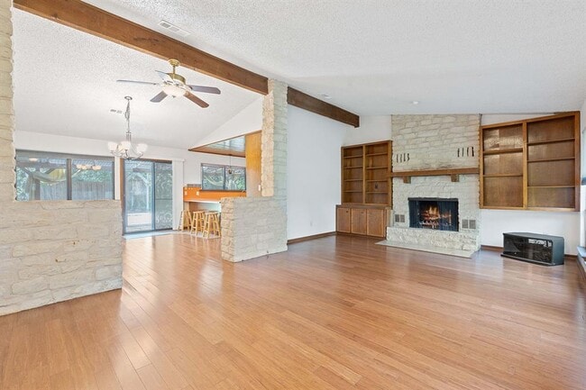 Building Photo - 709 Show Low Ct