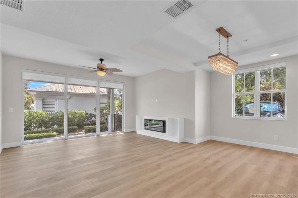 Foto principal - 3651 NE Pineapple Ave